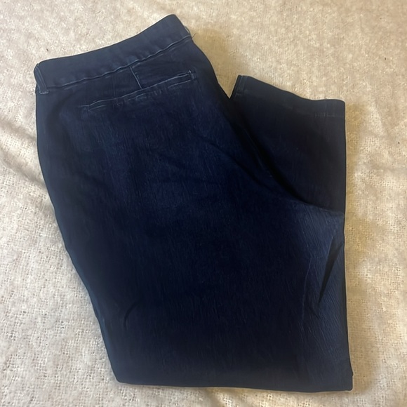 OLD NAVY THE DIVA stretch denim ankle pants Size 18 - Picture 4 of 5